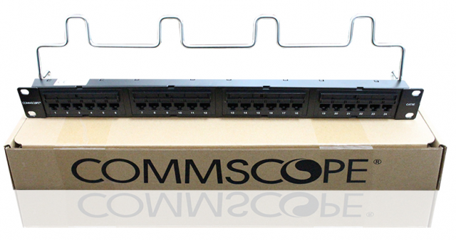 康普超五类24口非屏蔽配线架CPP-5E-DM-1U-24             
